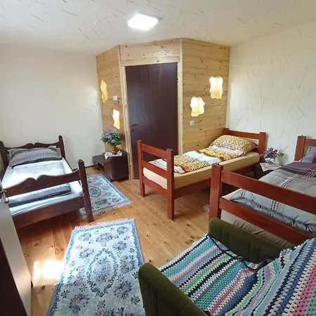 Konaciste Mali Izvor *