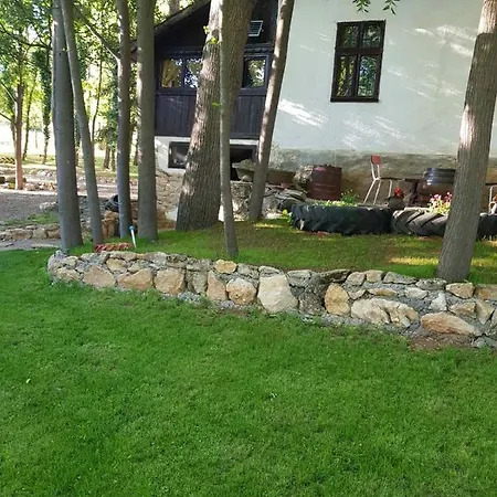 Konaciste Mali Izvor *