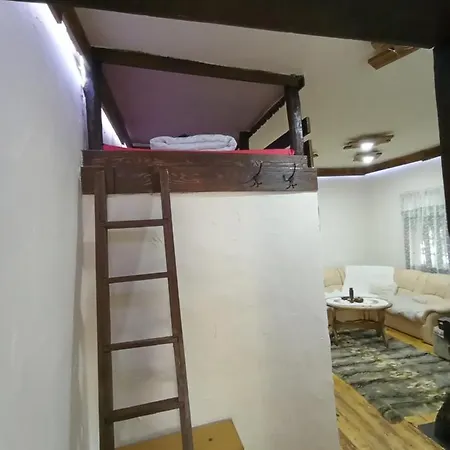 Konaciste Mali Izvor *