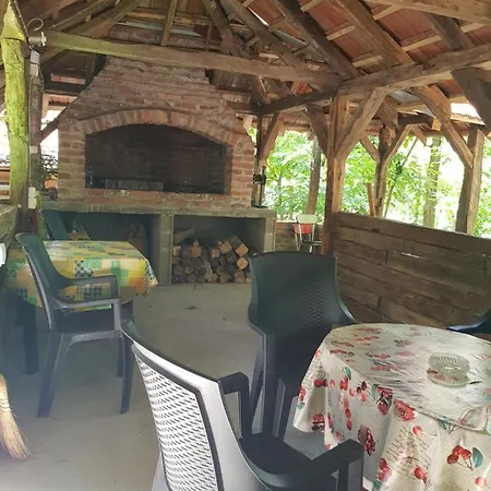 Konaciste Mali Izvor * Boljevac