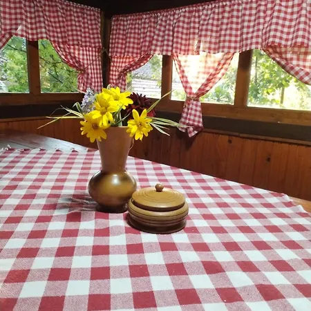 Konaciste Mali Izvor * Boljevac