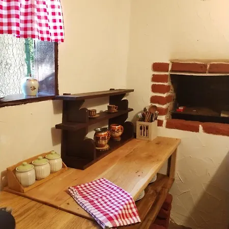 Konaciste Mali Izvor Boljevac