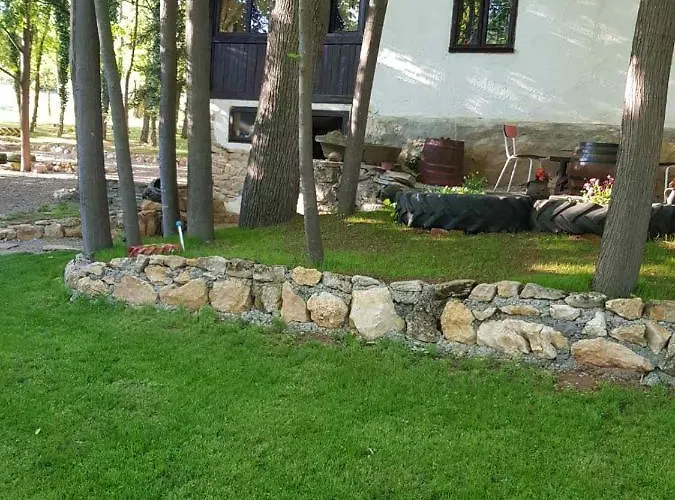 Konaciste Mali Izvor *